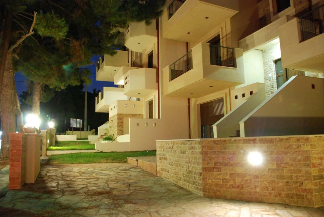 Alexandros Maisonettes Nea Moudania Dış mekan fotoğraf